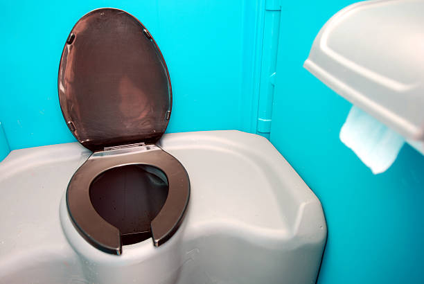Best Portable toilet rental cost  in Hibbing, MN